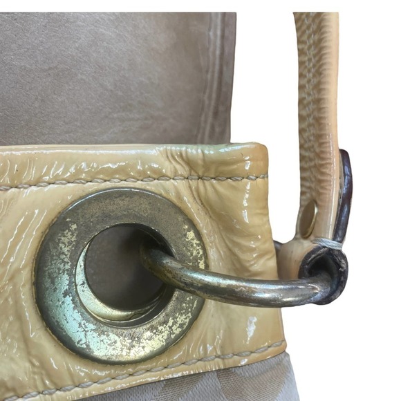 Coach Poppy Tan and Cream Signature and Patent Leather Shoulder Bag/Crossbody - Picture 7 of 16